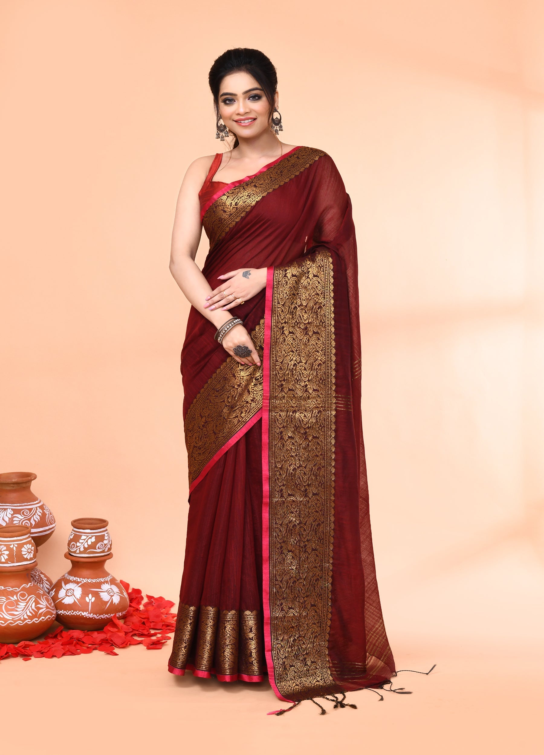 Piyari Fashion Women`s Cotton Blend Maroon Handloom Saree With Blouse - Distacart