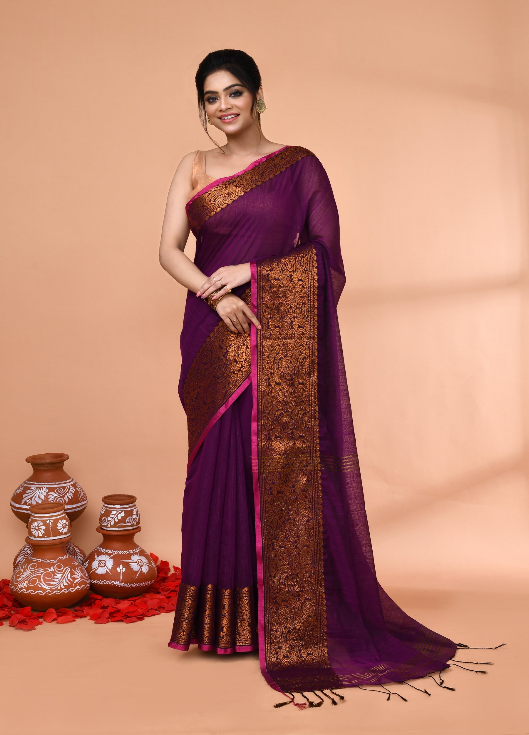 Piyari Fashion Women`s Cotton Blend Magenta Handloom Saree With Blouse - Distacart