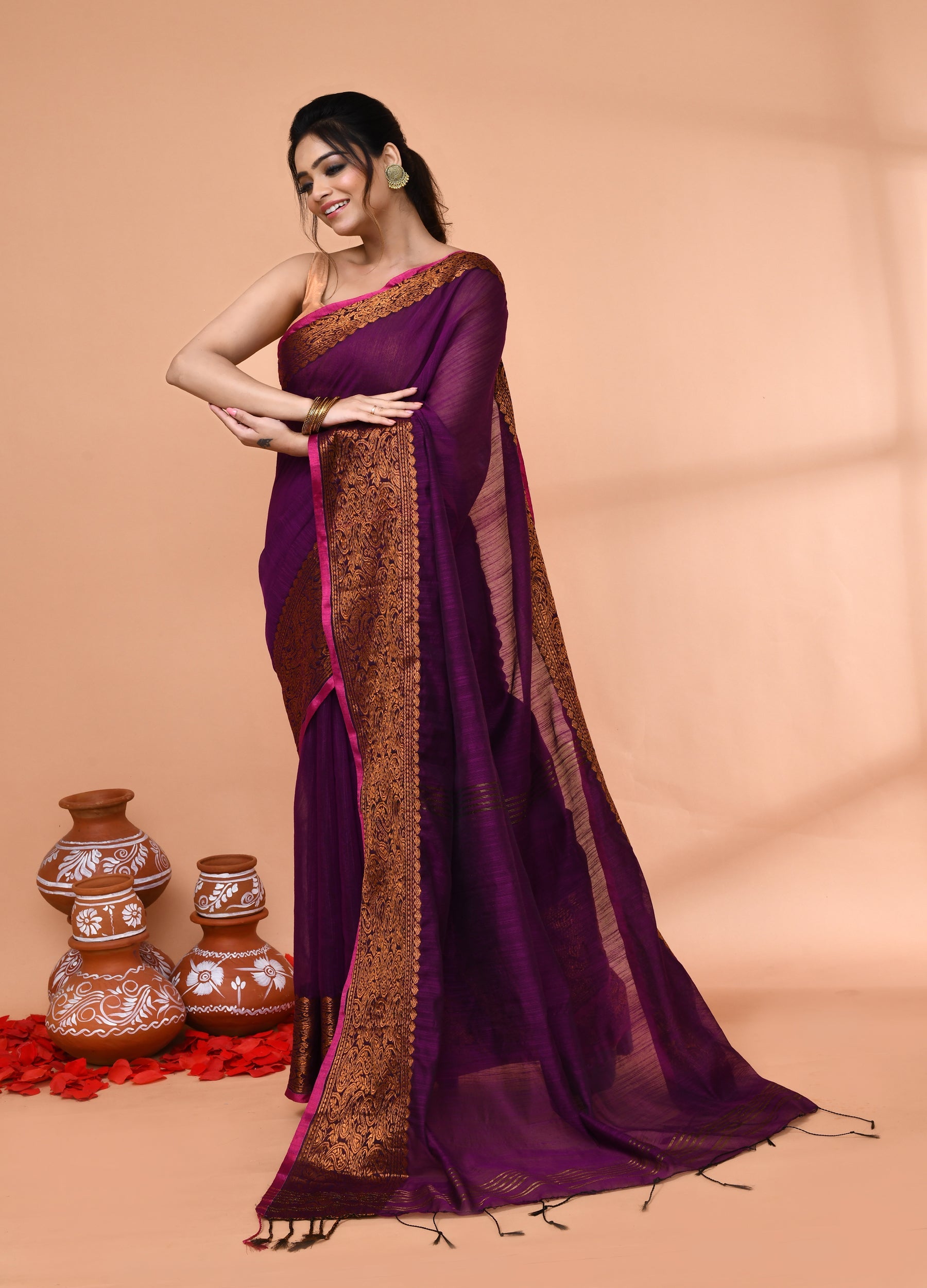 Piyari Fashion Women`s Cotton Blend Magenta Handloom Saree With Blouse - Distacart