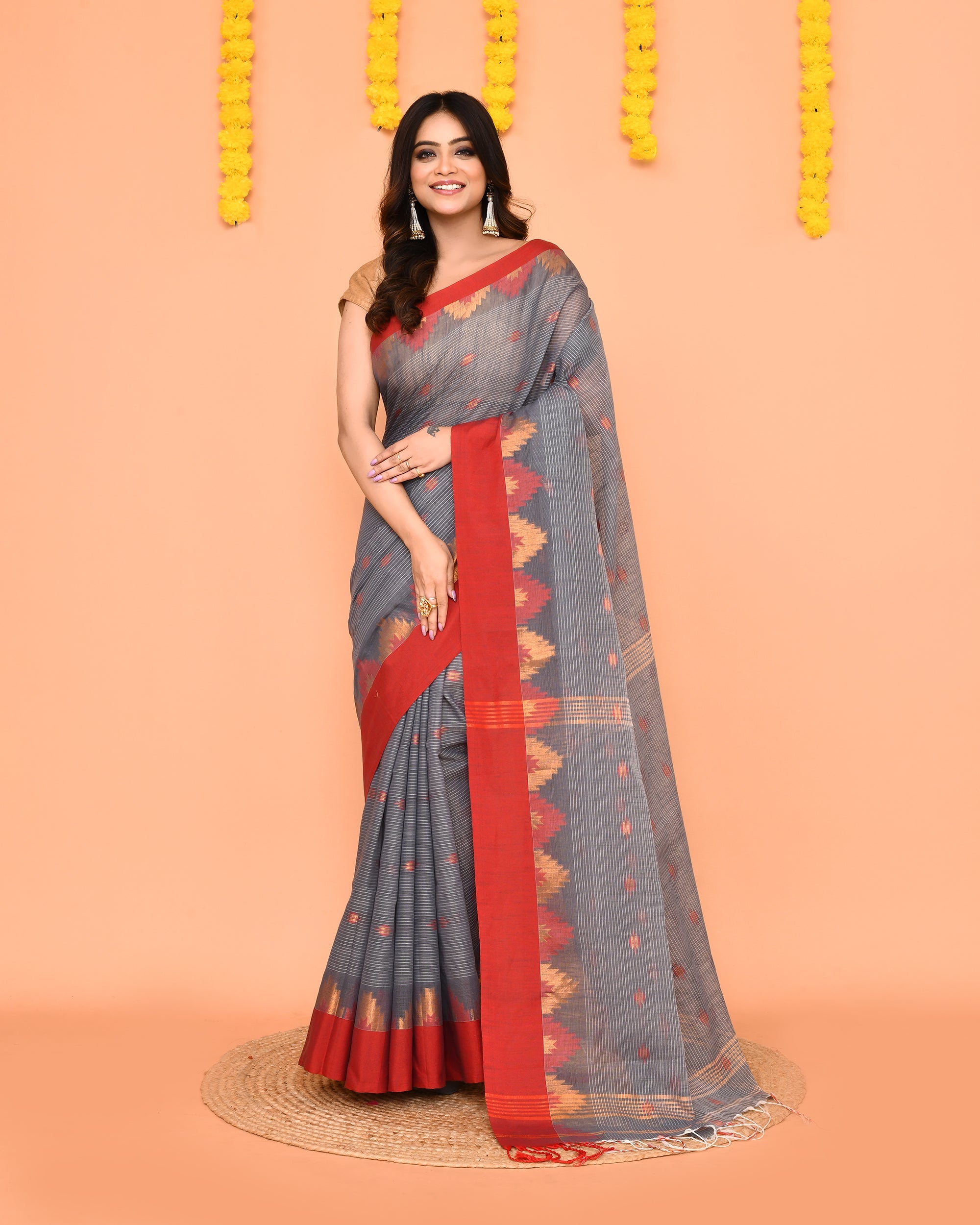 Piyari Fashion Women's Grey Cotton Blend Handloom Saree With Red Temple Border - Distacart