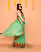Piyari Fashion Women's Green Cotton Blend Handloom Saree With Red Temple Border - Distacart
