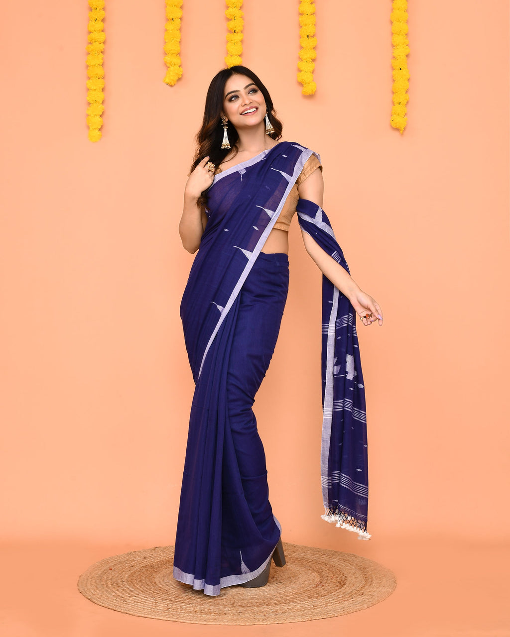 Piyari Fashion Soft Mul Cotton Blue Jamdani Saree With Net Tassels - Distacart