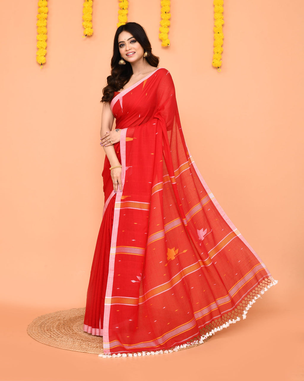 Piyari Fashion Soft Mul Cotton Red Jamdani Saree With Net Tassels - Distacart