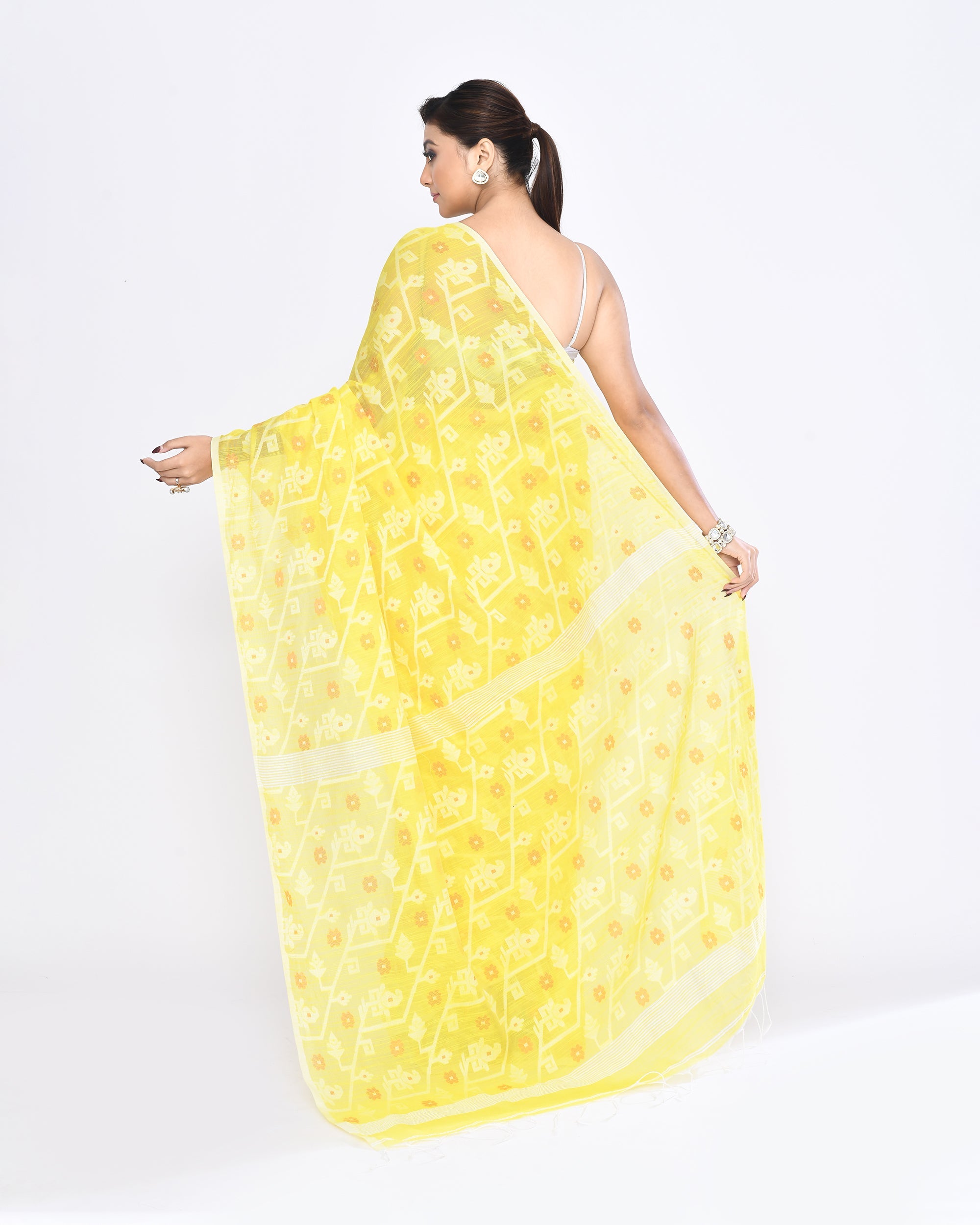 Piyari Fashion Women's Yellow Embellished Cotton Blend Jamdani Saree - Distacart