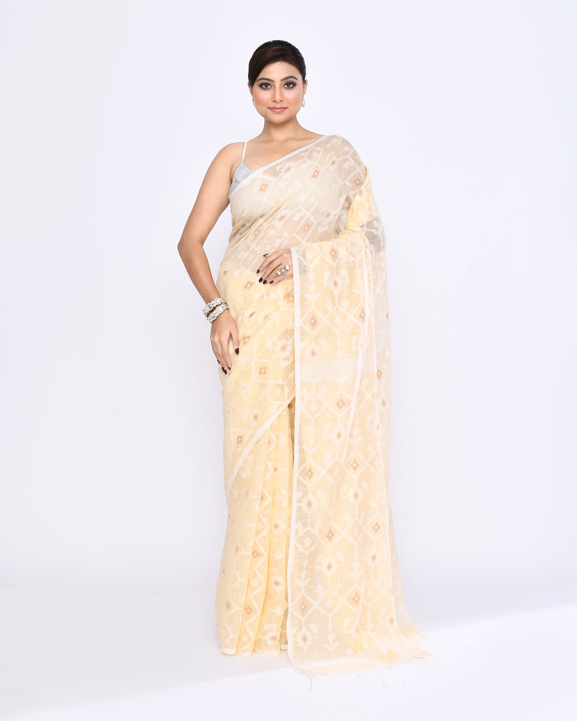 Piyari Fashion Women's Cream Embellished Cotton Blend Jamdani Saree - Distacart