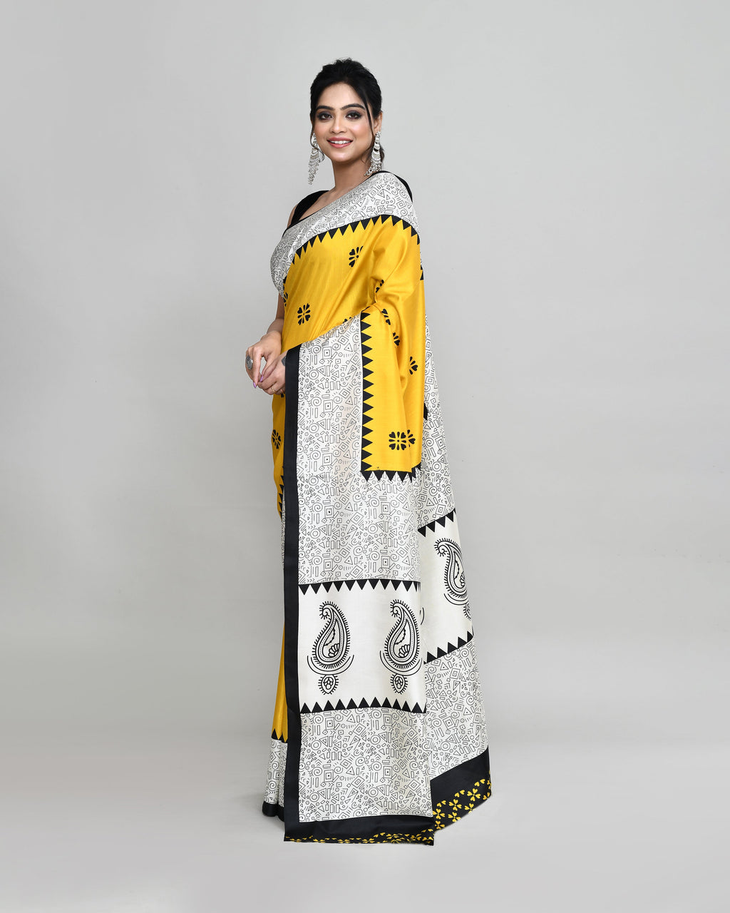 Piyari Fashion PIyari Fashion Golden Printed Saree With Blouse - Distacart