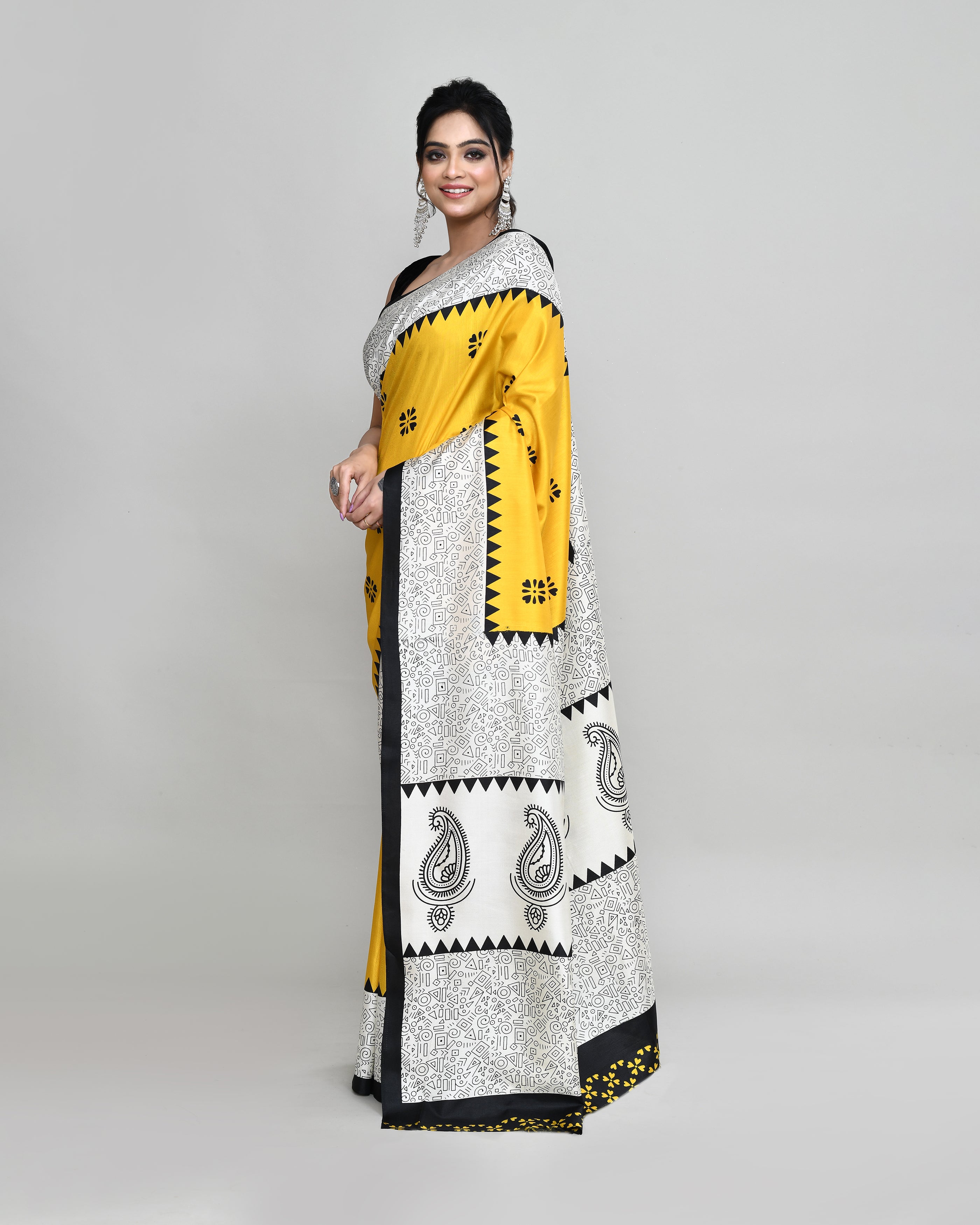 Piyari Fashion PIyari Fashion Golden Printed Saree With Blouse - Distacart
