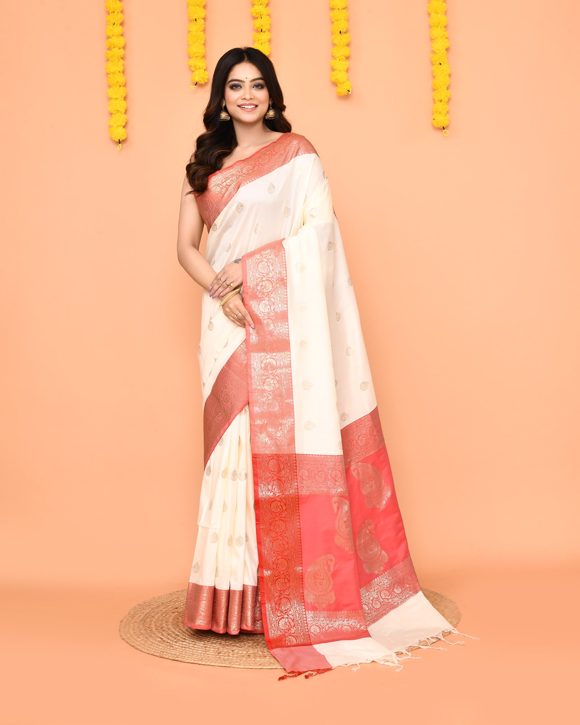 Piyari Fashion Women's Handloom Off White Bangalore Silk Saree With Zari Border - Distacart