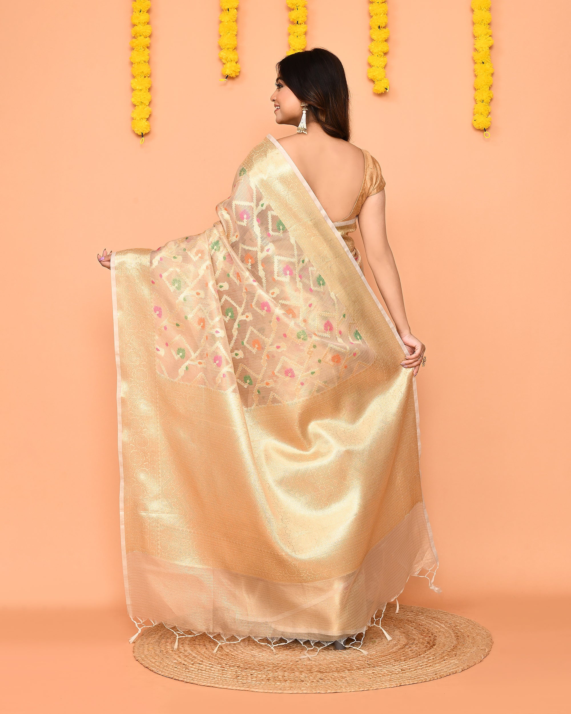 Piyari Fashion Women's Handloom Beige Bangalore Silk Saree With Zari Border - Distacart