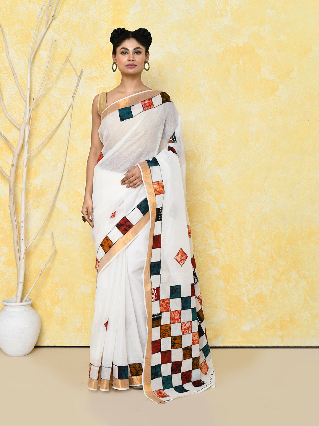 Piyari Fashion Women's White Exclusive Applique Saree With Blouse Piece - Distacart
