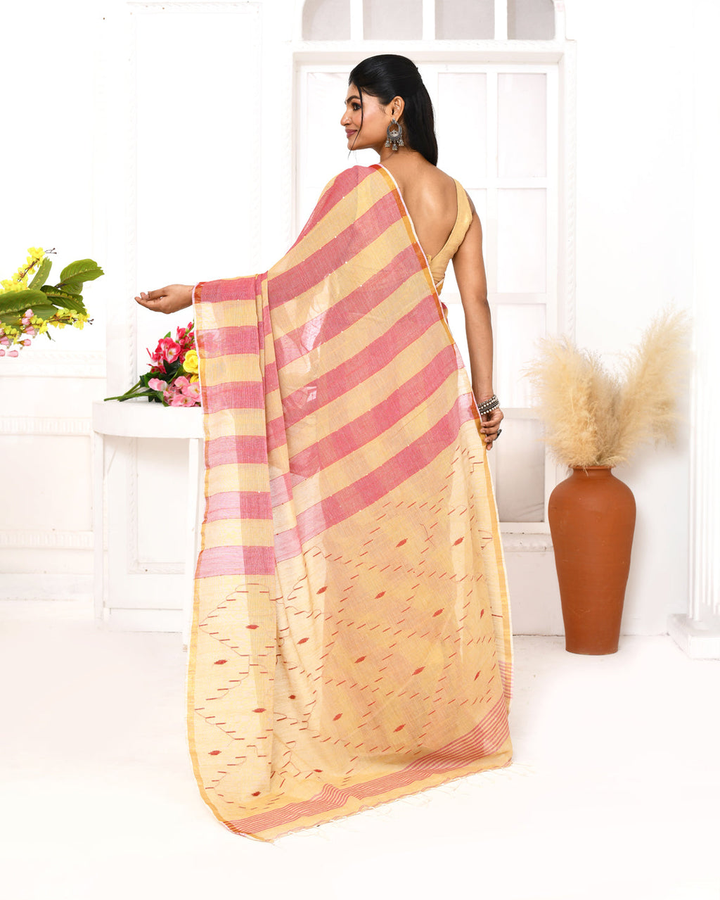 Piyari Fashion Women's Red Tangerine Cotton Handloom Jamdani Saree With Blouse - Distacart
