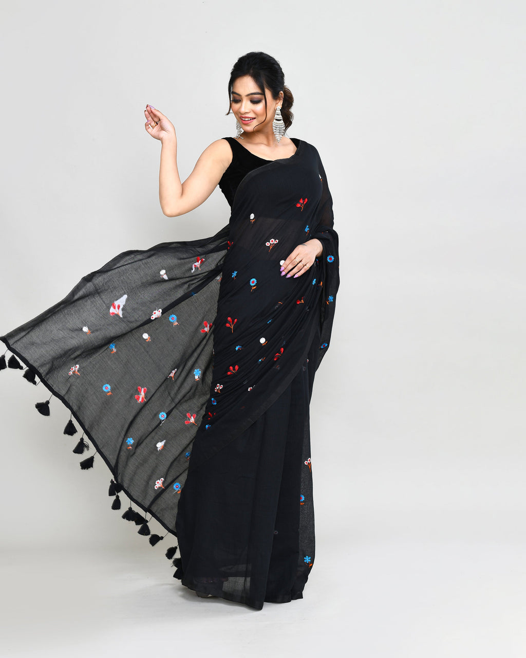 Piyari Fashion Women's Black Exclusive Embroidery Saree With Tassels - Distacart