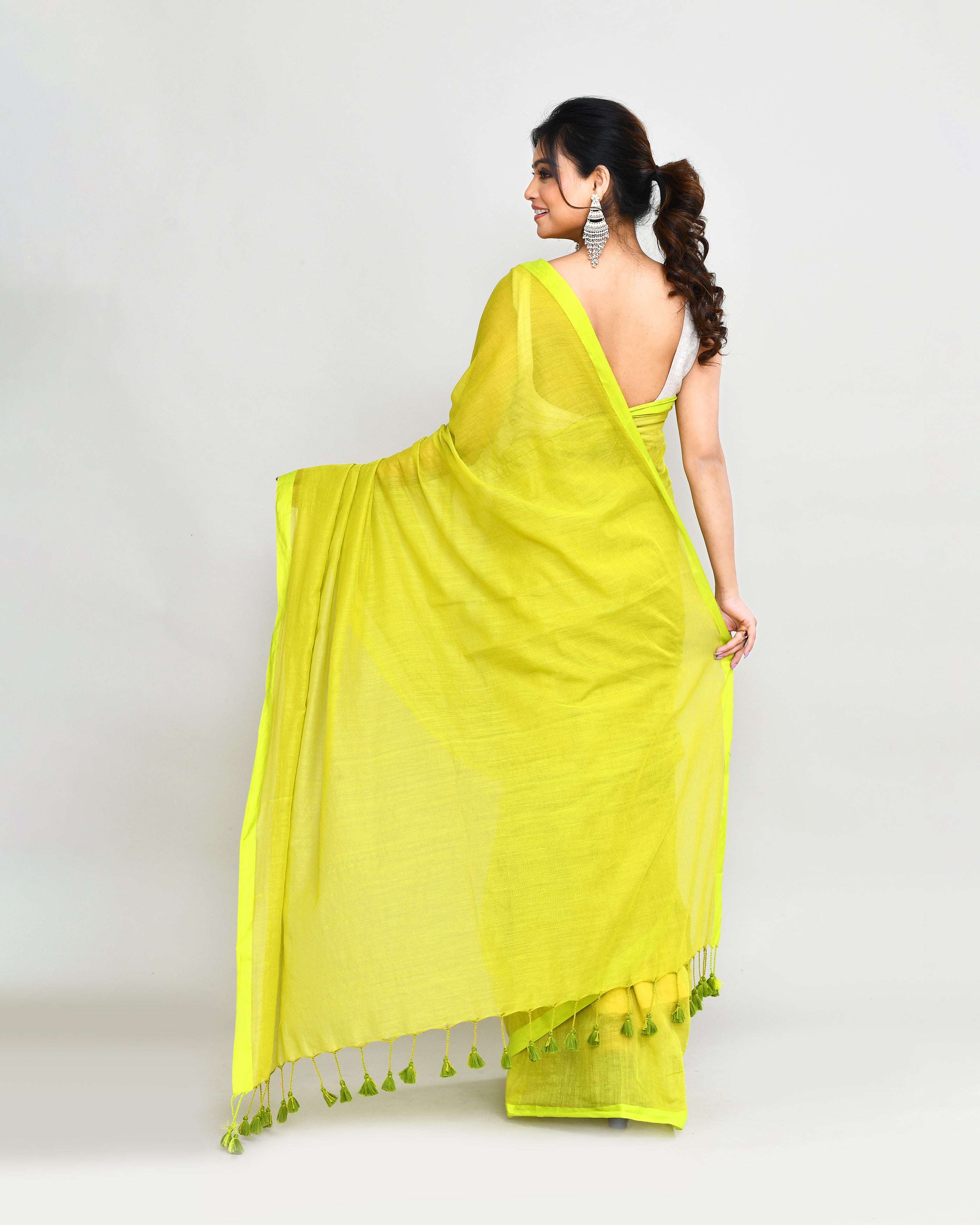 Piyari Fashion Woven's Lime Mulmul Cotton Saree With Tassels - Distacart