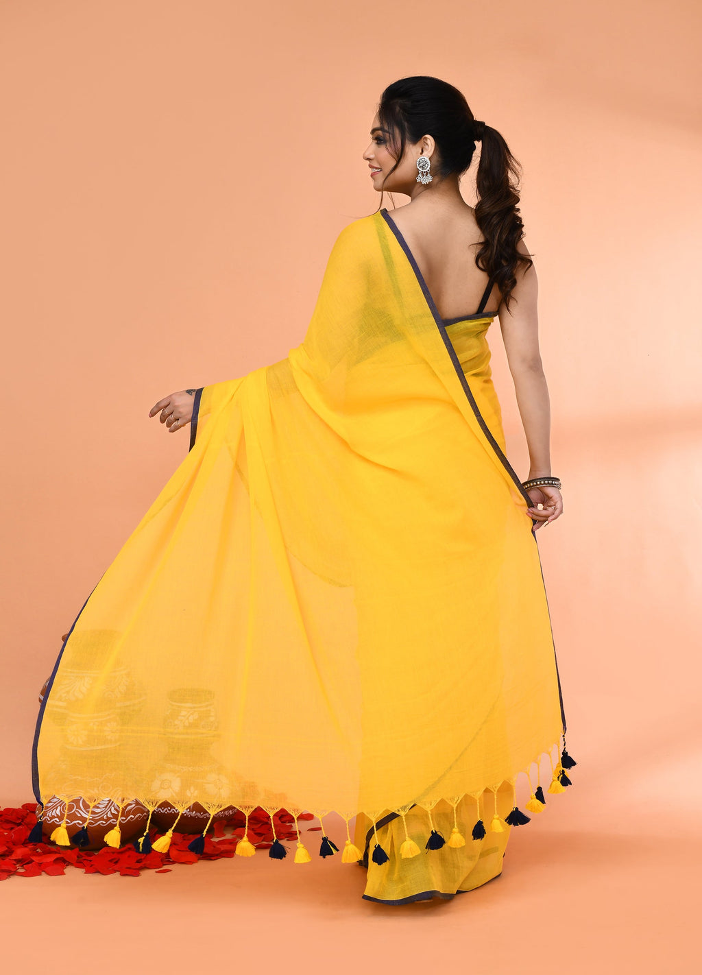 Piyari Fashion Yellow Mulmul Cotton Saree With Tassels - Distacart