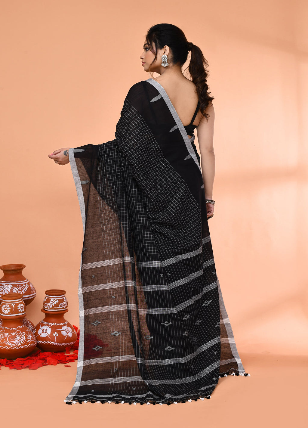 Piyari Fashion Women`s Black Mul Cotton Handloom Jamdani Saree With Blouse - Distacart