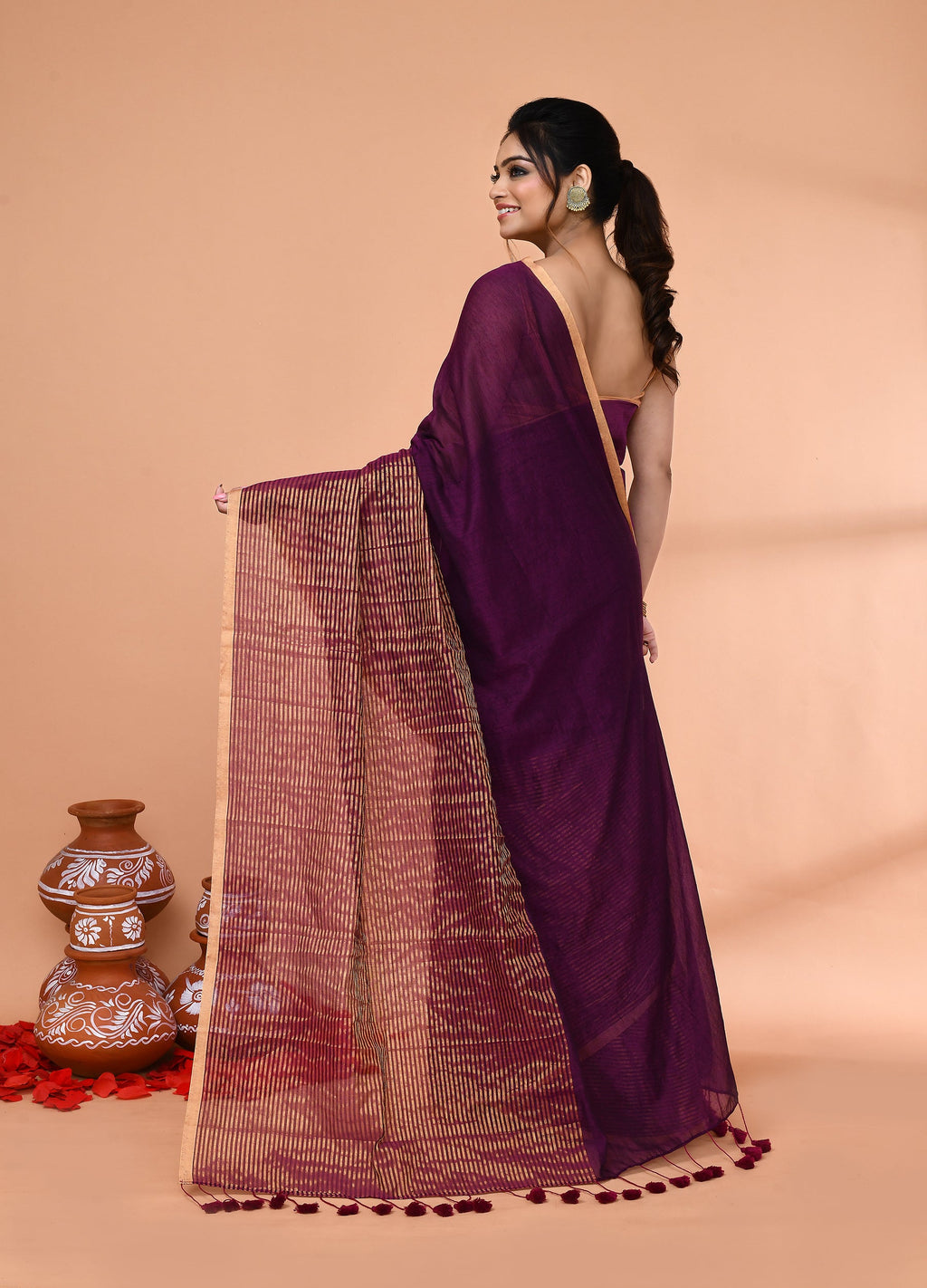 Piyari Fashion Women`s Magenta Cotton Handloom Saree With Gold Zari Stripes - Distacart