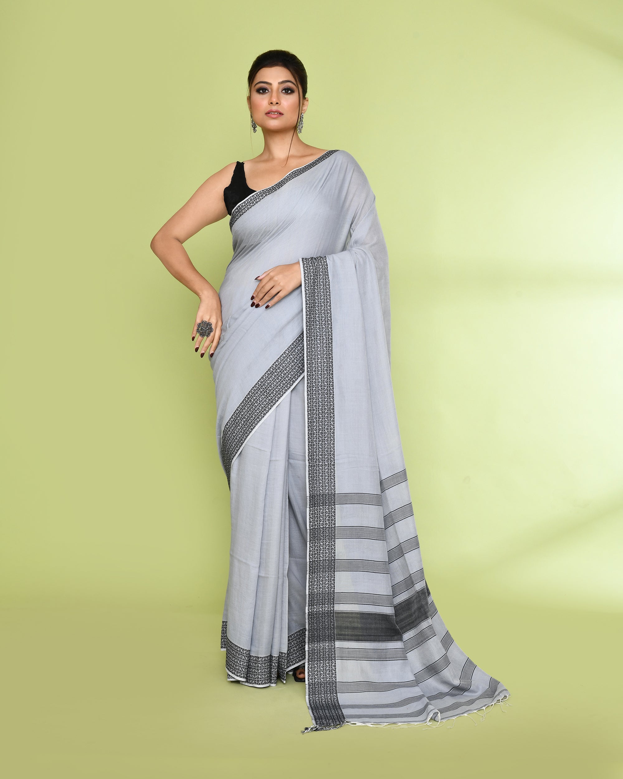 Piyari Fashion Women's Pearl Embellished Cotton Saree - Distacart
