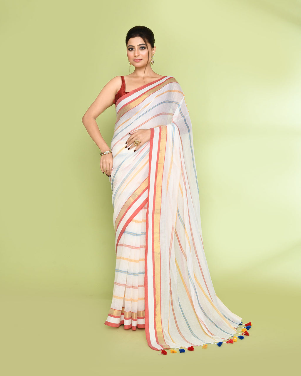 Piyari Fashion Women's White Embellished Checked Cotton Saree - Distacart