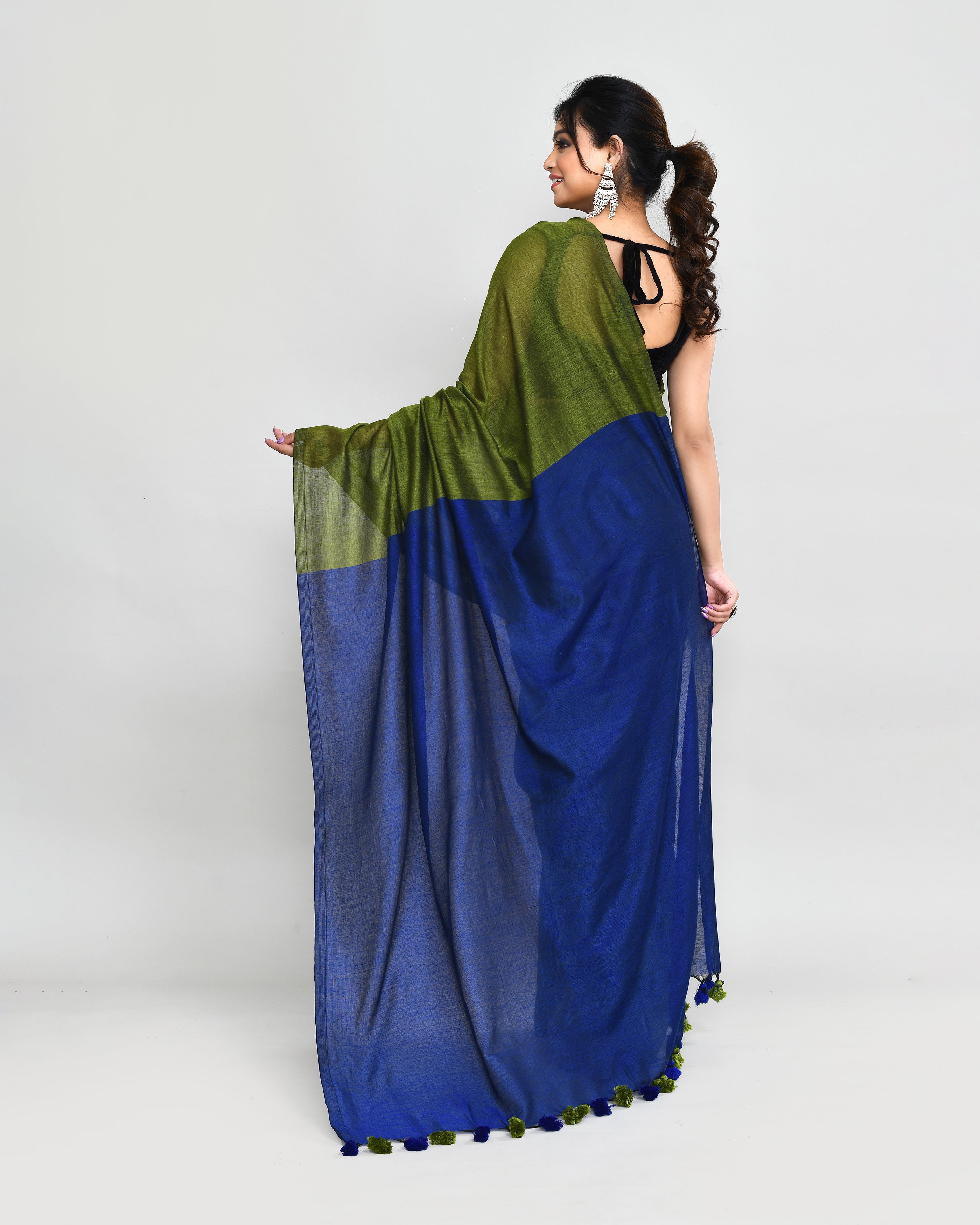 Piyari Fashion Handspun Cotton Moss Green Handloom Saree With Blouse - Distacart