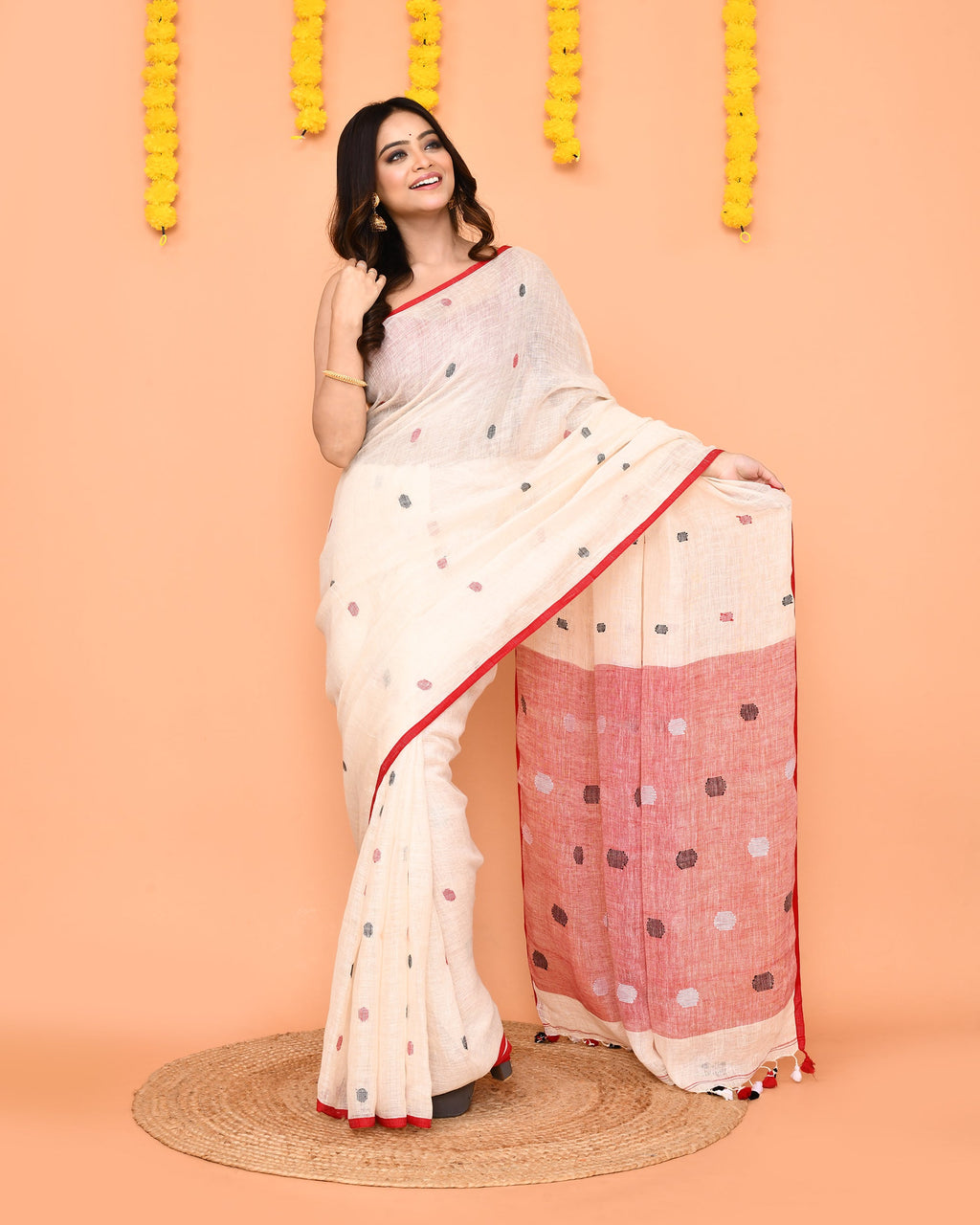 Piyari Fashion Women's Off White Linen Ball Jamdani Saree With Tassels - Distacart