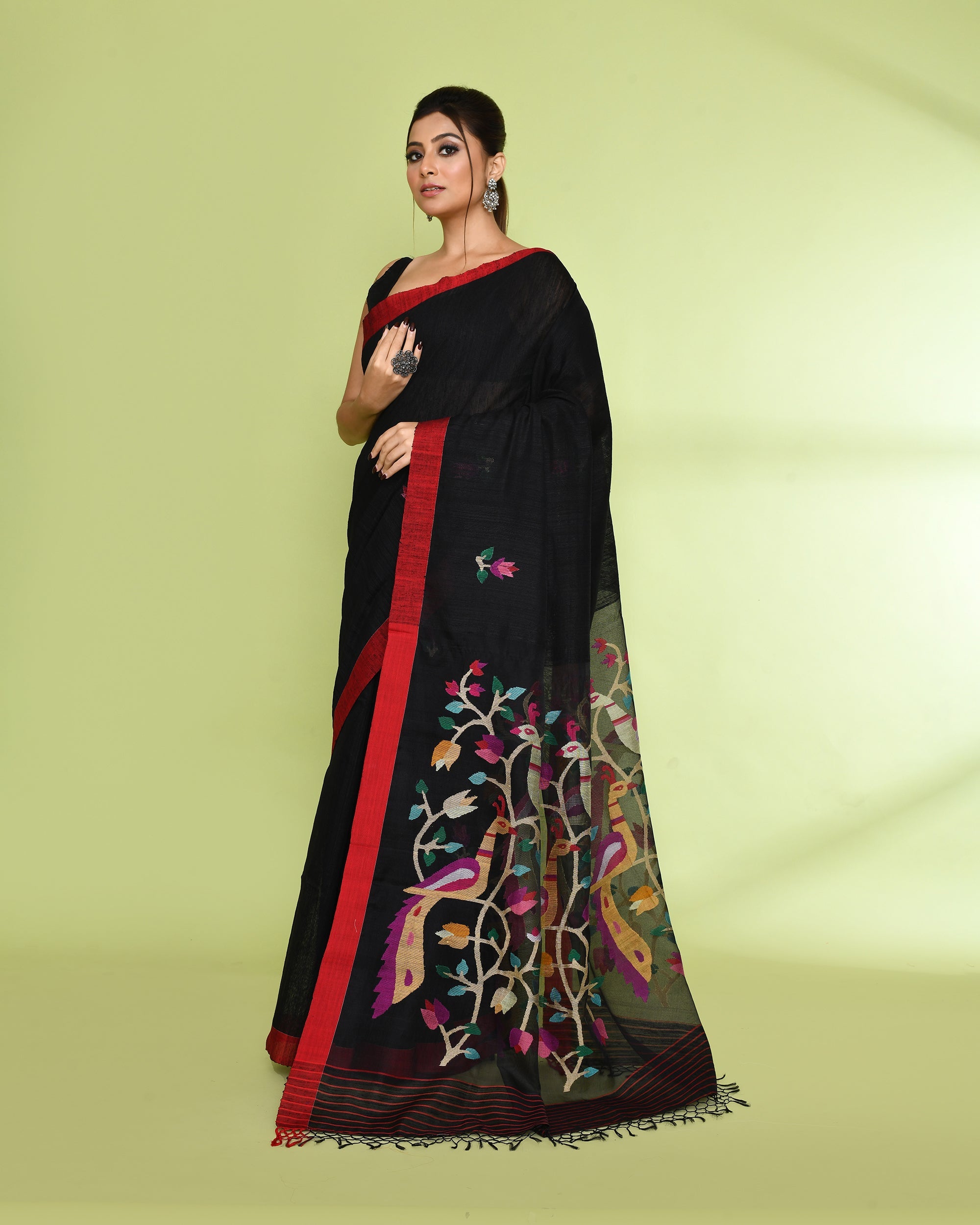 Piyari Fashion Women's Black Embellished Matka Silk Jamdani Saree - Distacart