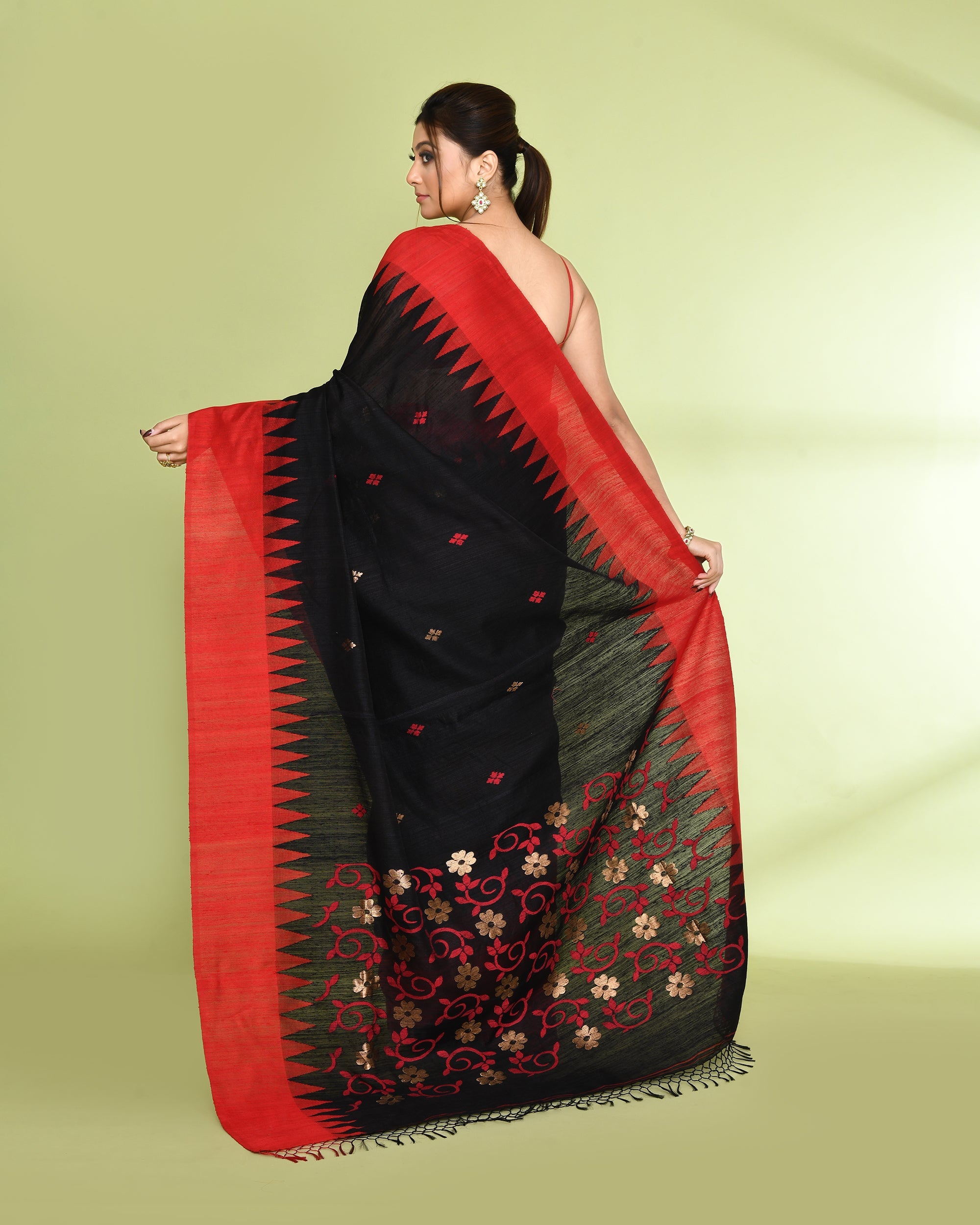 Piyari Fashion Women's Black Embellished Matka Silk Jamdani Saree - Distacart