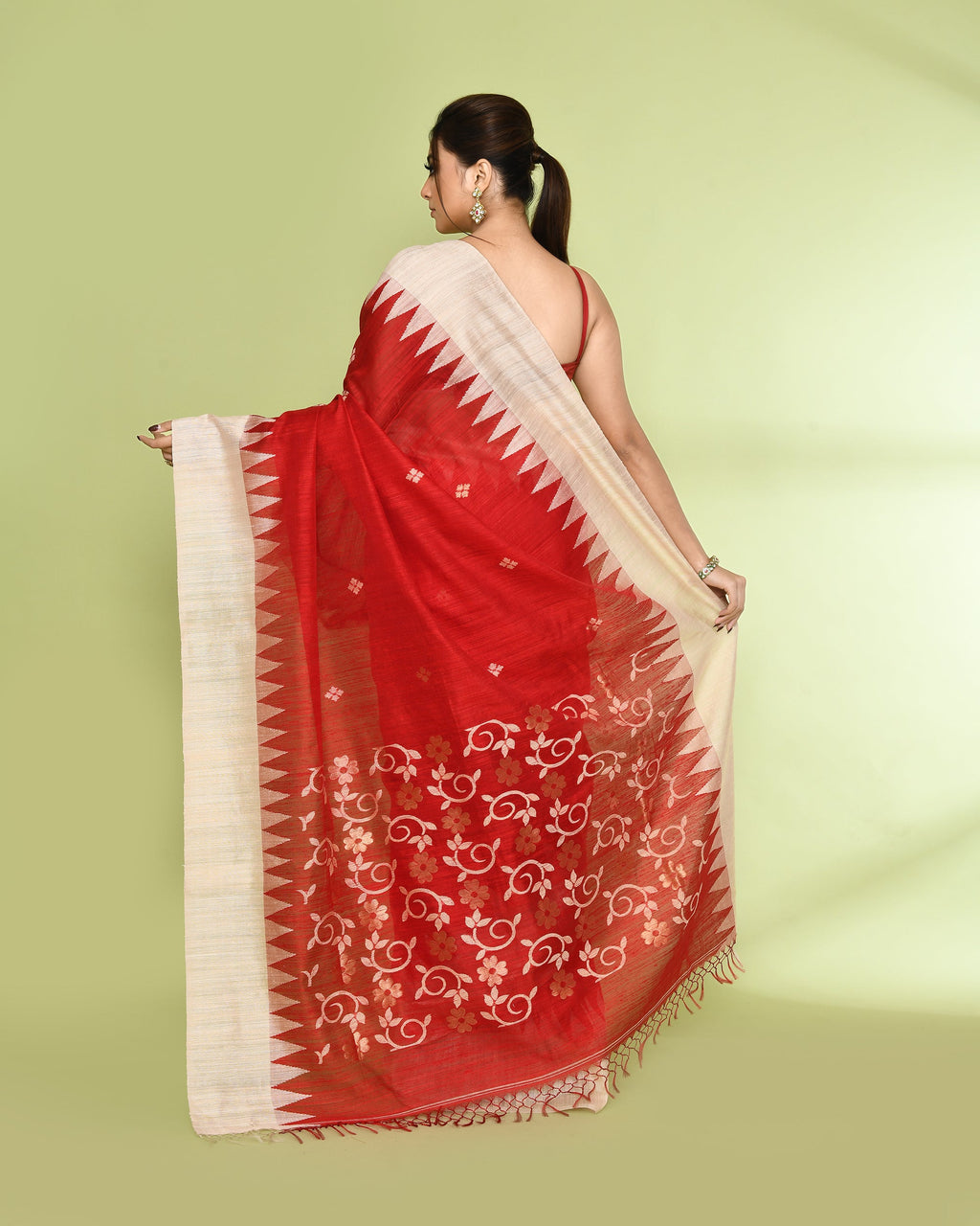 Piyari Fashion Women's Red Embellished Matka Silk Jamdani Saree - Distacart