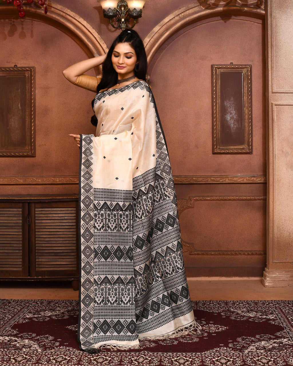 Piyari Fashion Off White Tussar Silk Jamdani Saree With Blouse Piece - Distacart