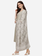 Floral Embroidered & Thread Work Kurta With Pant & Dupatta Set, Multicolor - Hiral Fashion - Distacart