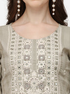 Floral Embroidered & Thread Work Kurta With Pant & Dupatta Set, Multicolor - Hiral Fashion - Distacart