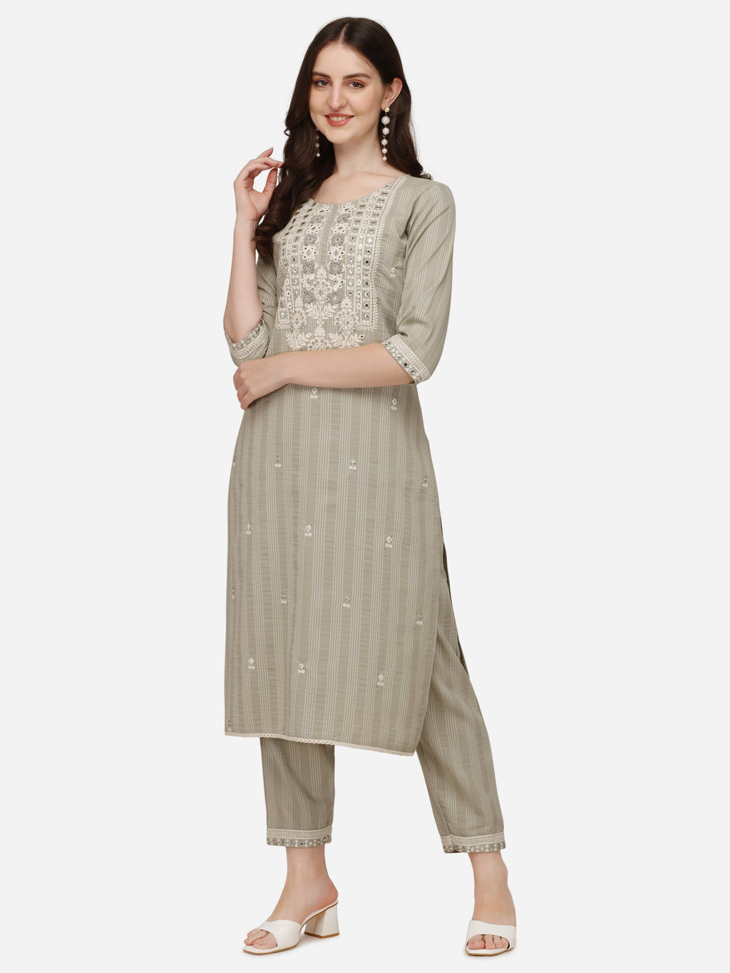 Floral Embroidered & Thread Work Kurta With Pant & Dupatta Set, Multicolor - Hiral Fashion - Distacart