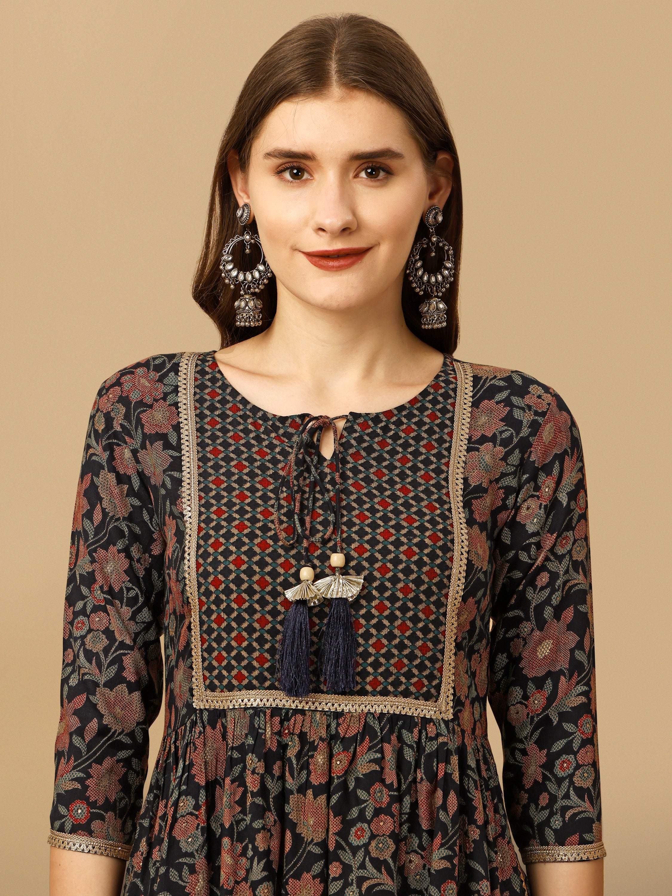 Nayra Cut Embroidered Kurta With Pant And Dupatta Set, Multicolor - Hiral Fashion - Distacart