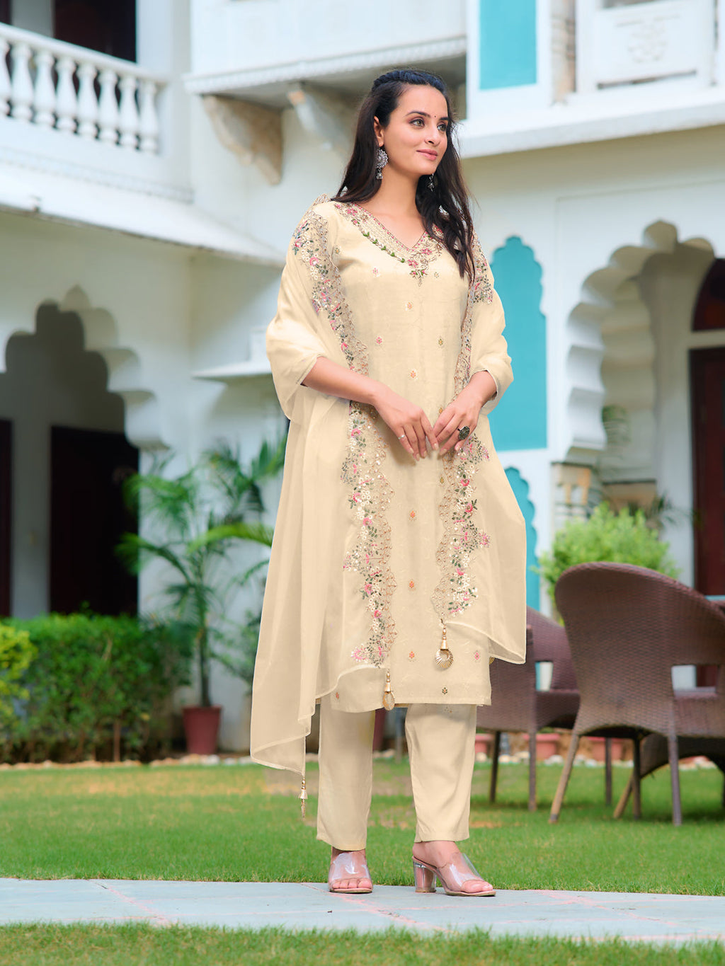 Hand Embroidered Banarasi Jacqauard Kurta With Pant & Embroidered Organza Dupatta, Cream - Hiral Fashion - Distacart