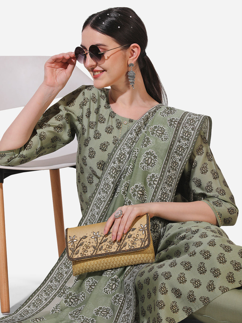 Floral Printed Kurta With Pant And Dupatta Set, Multicolor - Hiral Fashion - Distacart