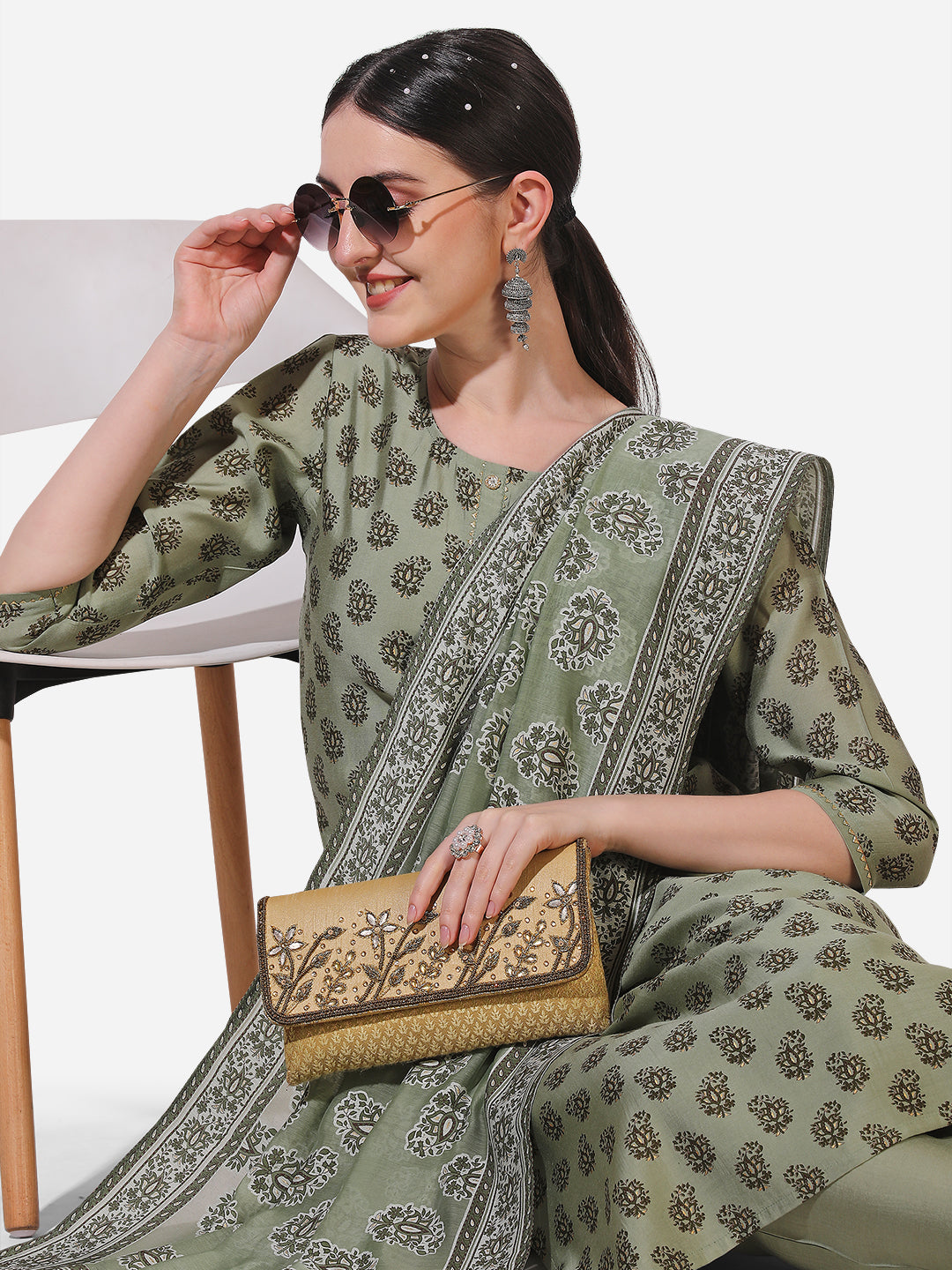 Floral Printed Kurta With Pant And Dupatta Set, Multicolor - Hiral Fashion - Distacart