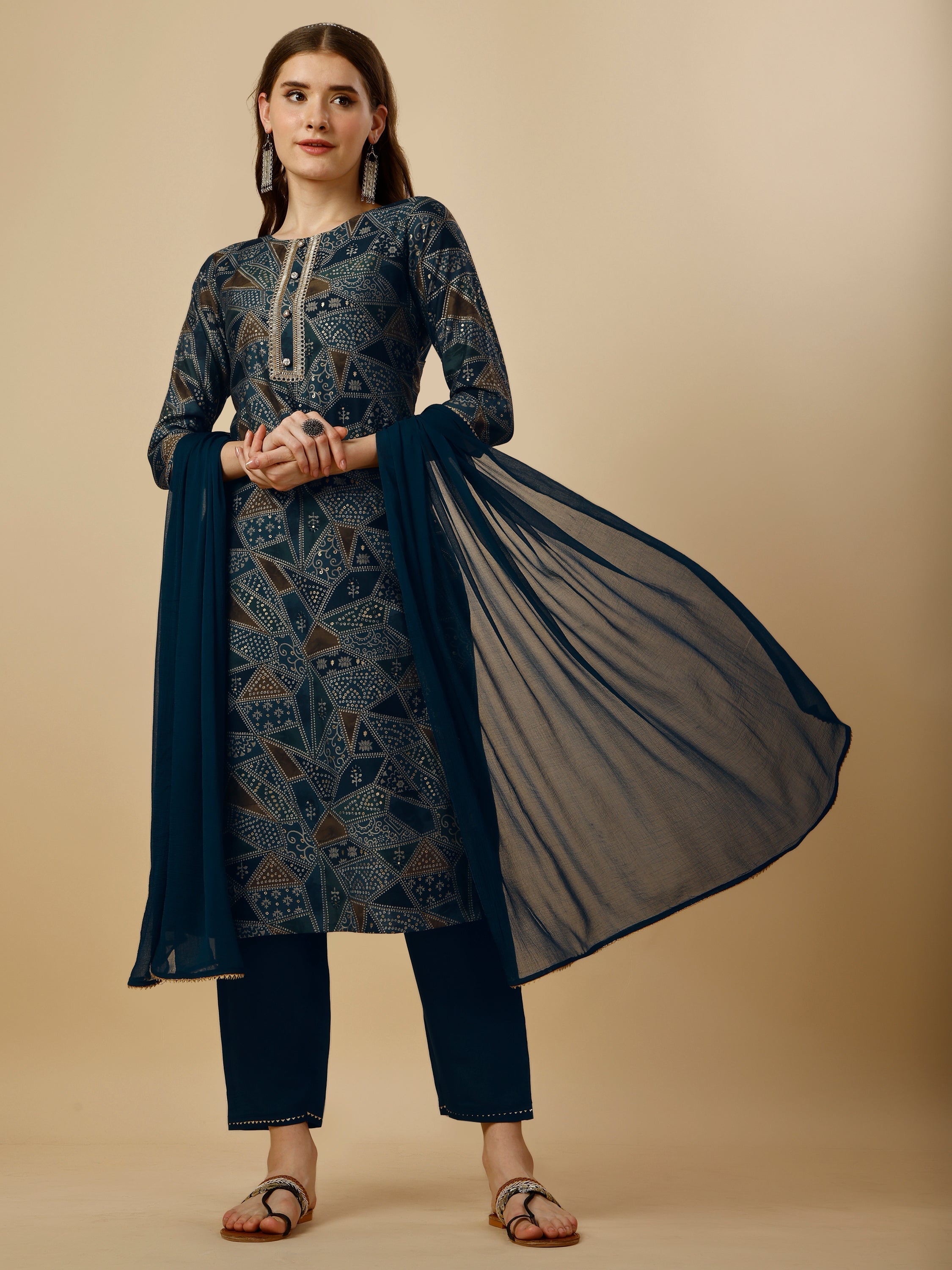 Geometric Printed Kurta With Pant And Dupatta Set, Multicolor - Hiral Fashion - Distacart
