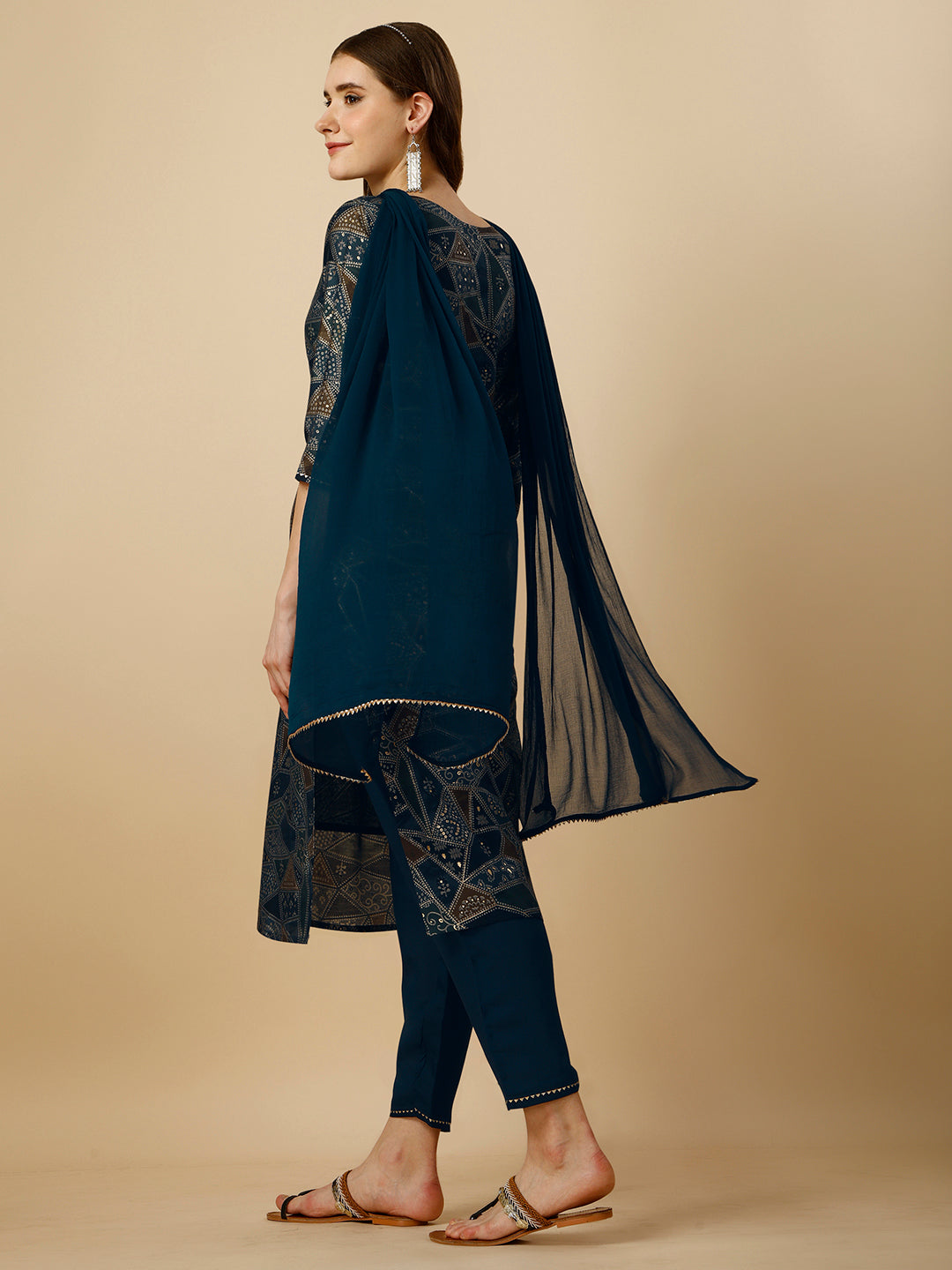 Geometric Printed Kurta With Pant And Dupatta Set, Multicolor - Hiral Fashion - Distacart