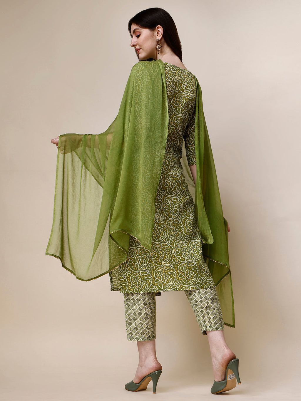 Thread Embroidered Bandhani Printed Kurta With Pant And Dupatta Set, Multicolor - Hiral Fashion - Distacart