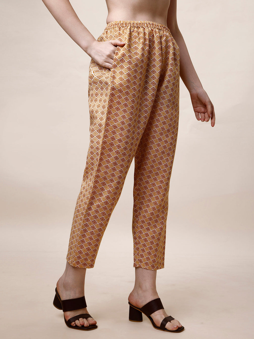 Thread Embroidered Bandhani Printed Kurta With Pant And Dupatta Set, Multicolor - Hiral Fashion - Distacart