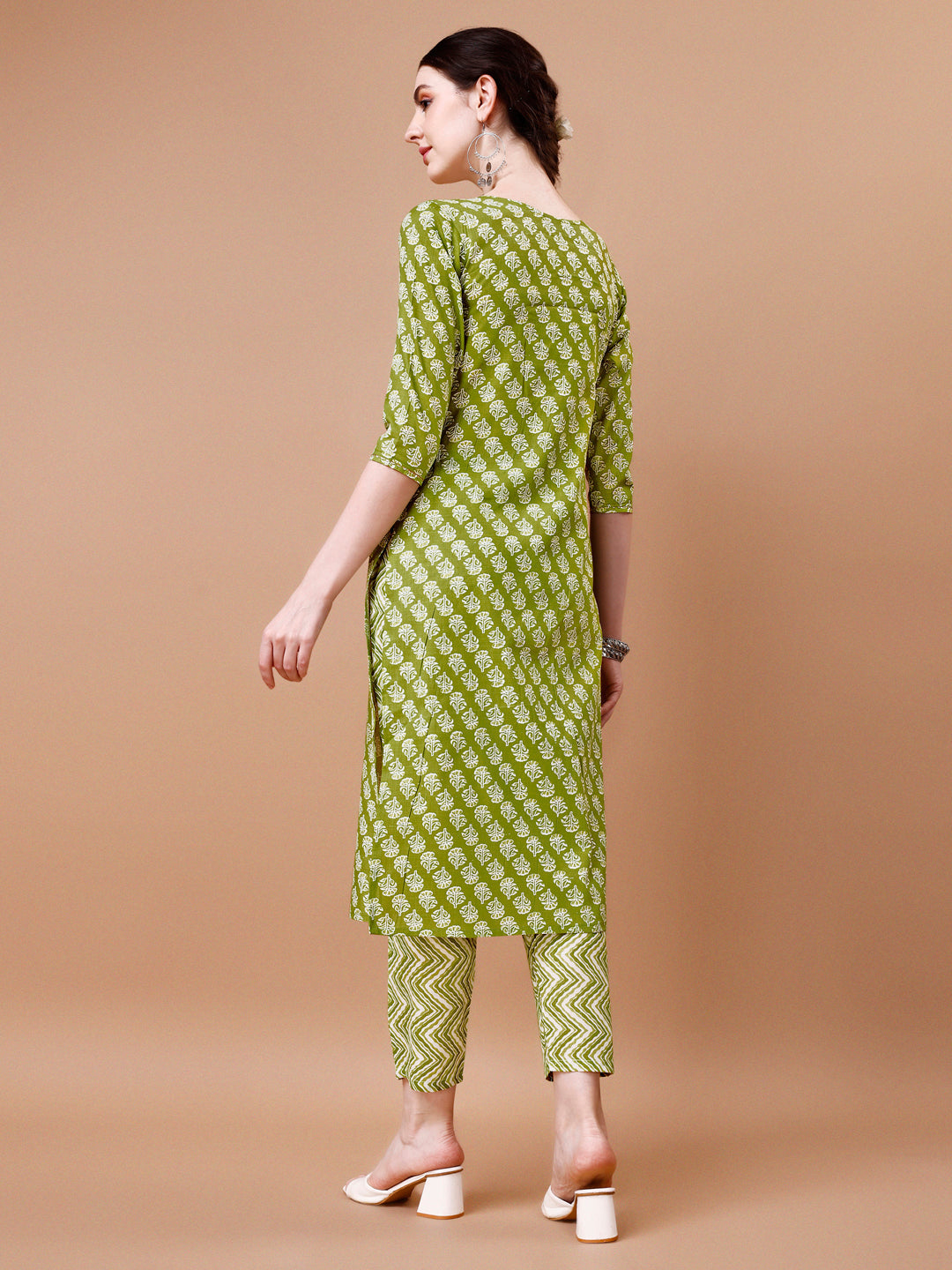 Embroidered & Floral Printed Kurta With Pant & Dupatta, Multicolor - Hiral Fashion - Distacart