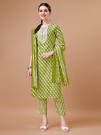 Embroidered & Floral Printed Kurta With Pant & Dupatta, Multicolor - Hiral Fashion - Distacart