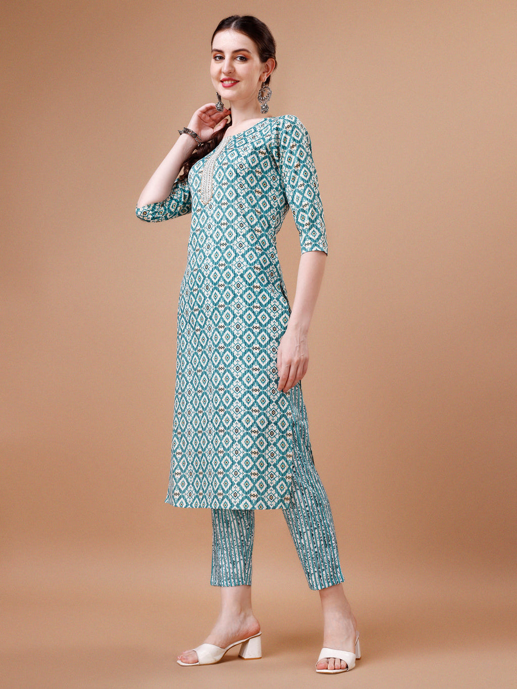 Printed & Lace Yoke Embroidered Kurta With Pant & Dupatta, Multicolor - Hiral Fashion - Distacart