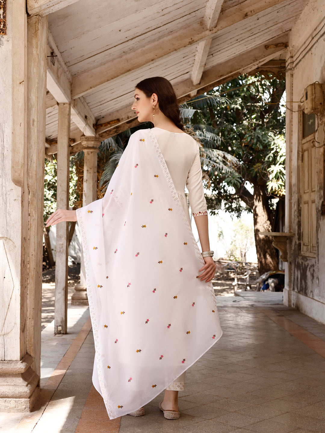 Nyra Cut Floral Front Embroidered Kurta With Pant & Organza Embroidered Dupatta Premium, Multicolor - Hiral Fashion - Distacart