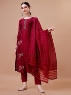 Placement Hand Embroidered Kurta With Pant & Dupatta Set, Multicolor - Hiral Fashion - Distacart