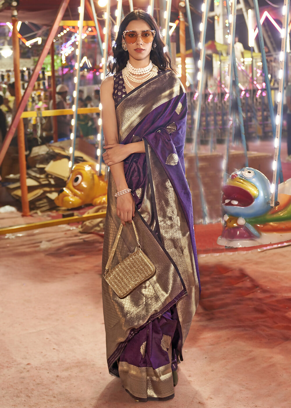 Beautiful Wine Handloom Weaving Silk Saree - Emponline