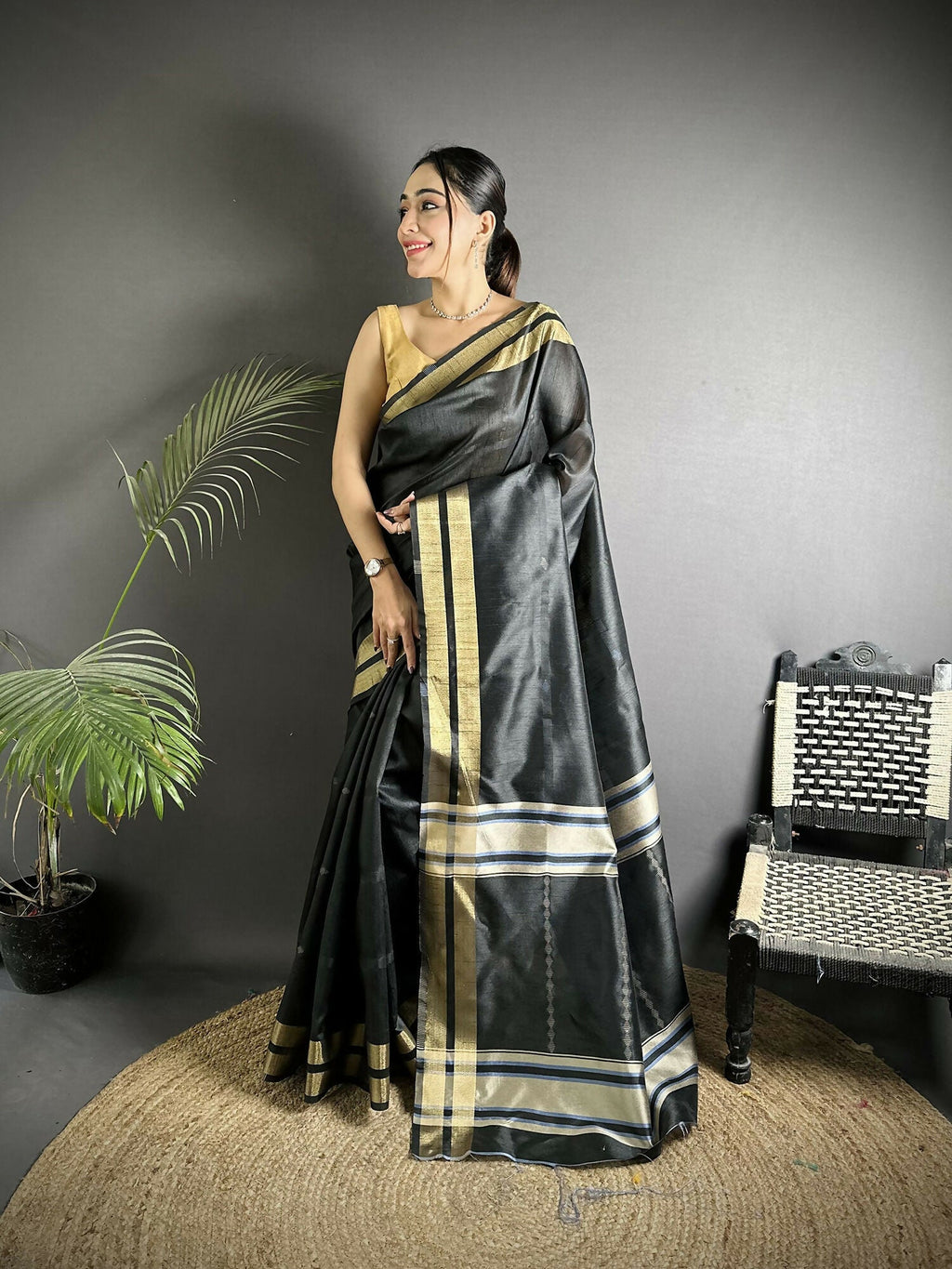 Joban Fashion Black Woven Pattern Raw Silk Kanjivaram Silk Saree - Distacart
