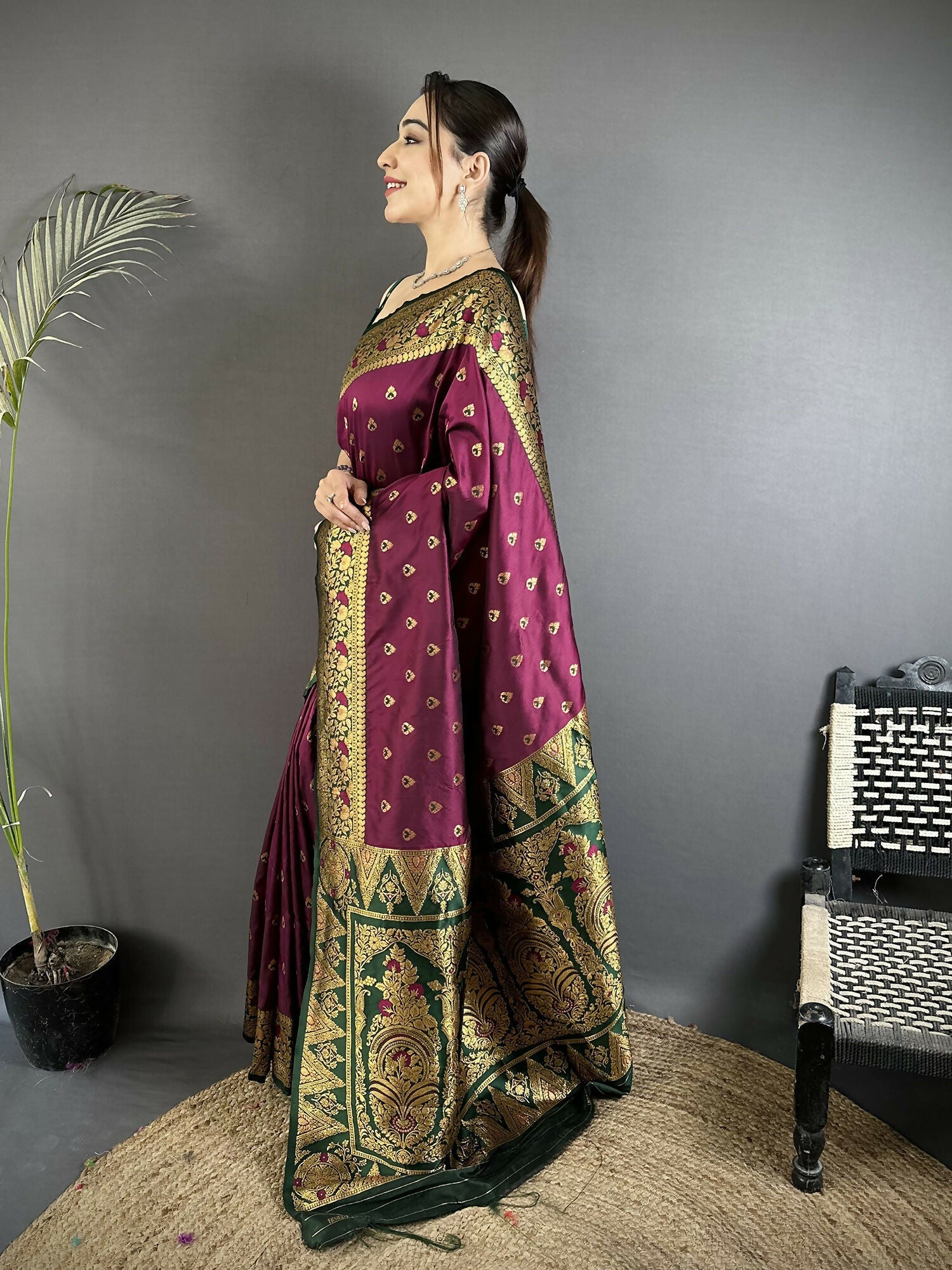 Joban Fashion Wine Intricate Motifs Soft Silk Banarasi Saree