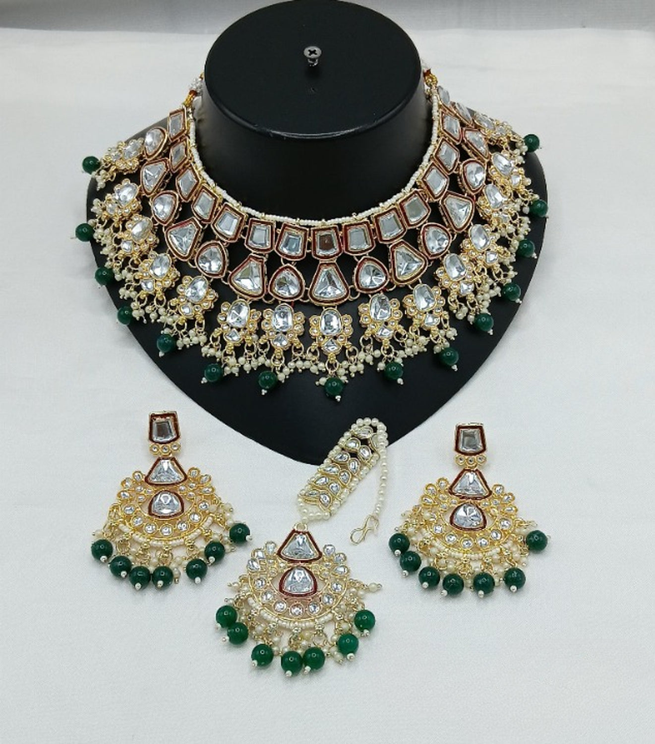 Jewel City Royal Kundan Bridal Jewelry Set - Emerald Green & Crystal Choker with Earrings & Maang Tikka - Distacart