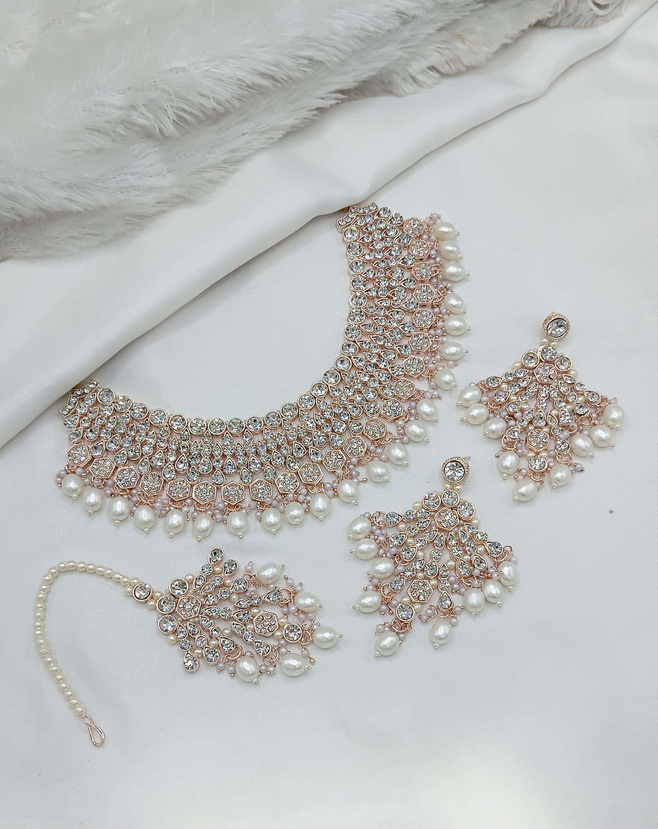 Jewel City Elegant Gold-Plated Kundan Pearl Bridal Jewelry Set Traditional Handcrafted Necklace, Earrings and Maang Tikka
