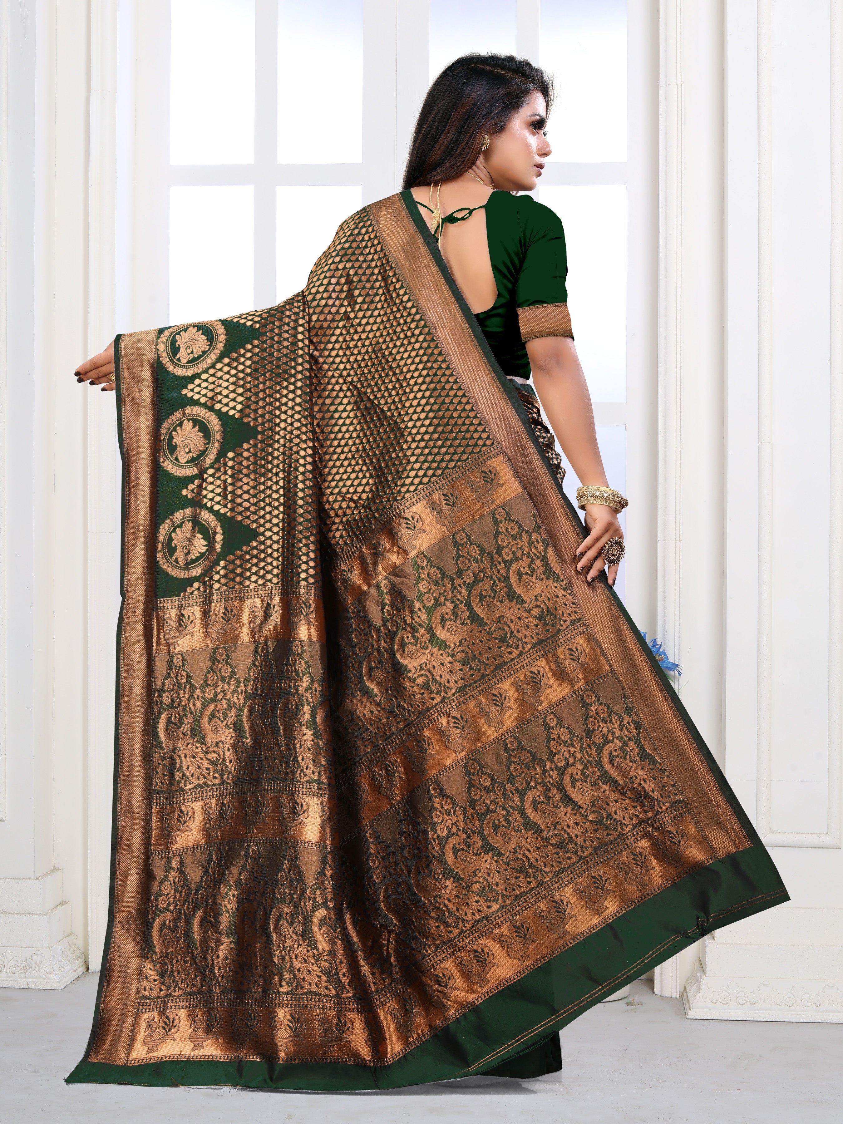 Vedant Vastram Litchi Silk Designer Banarasi Saree - Green - Distacart